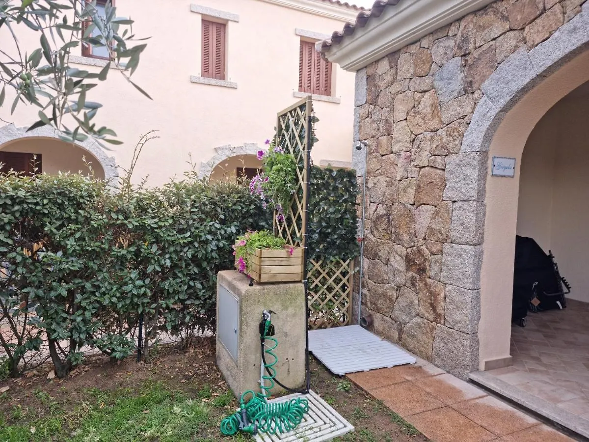 Villetta Girgolu Puntaldia