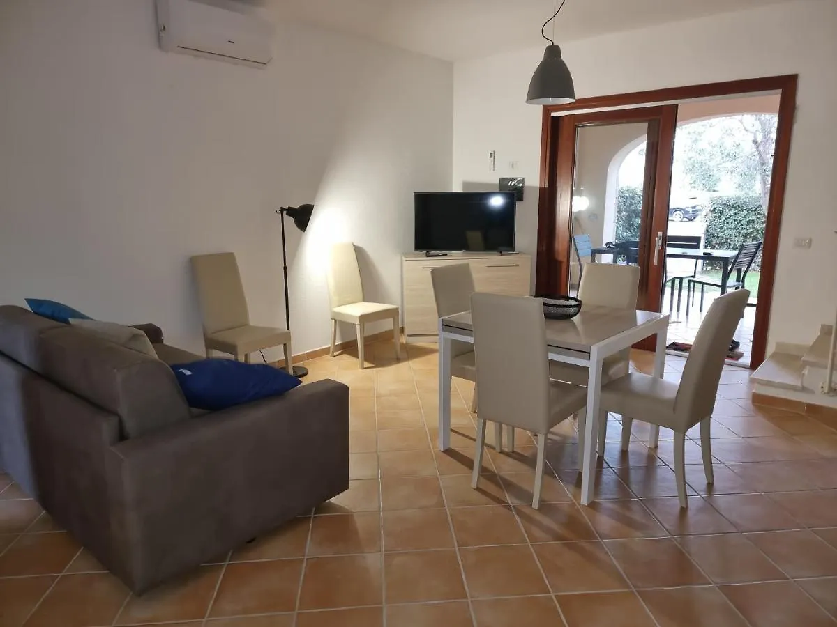 Holiday home Villetta Girgolu Puntaldia